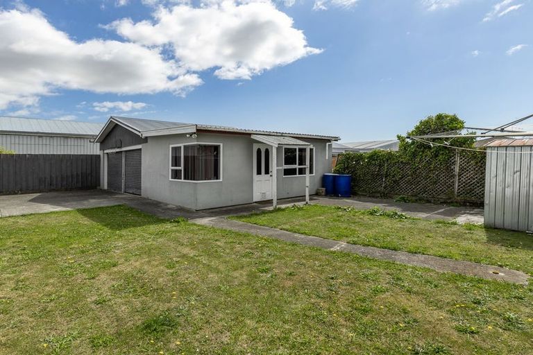 Photo of property in 43 Tiro Tiro Road, Levin, 5510