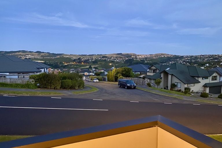 Photo of property in 27 Waverton Terrace, Churton Park, Wellington, 6037