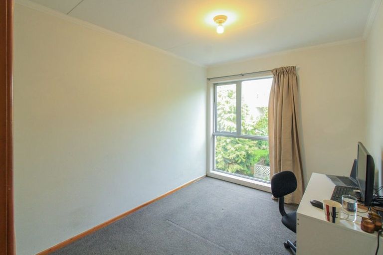 Photo of property in Victoria Court, 11/4u Queen Street, Mount Victoria, Wellington, 6011