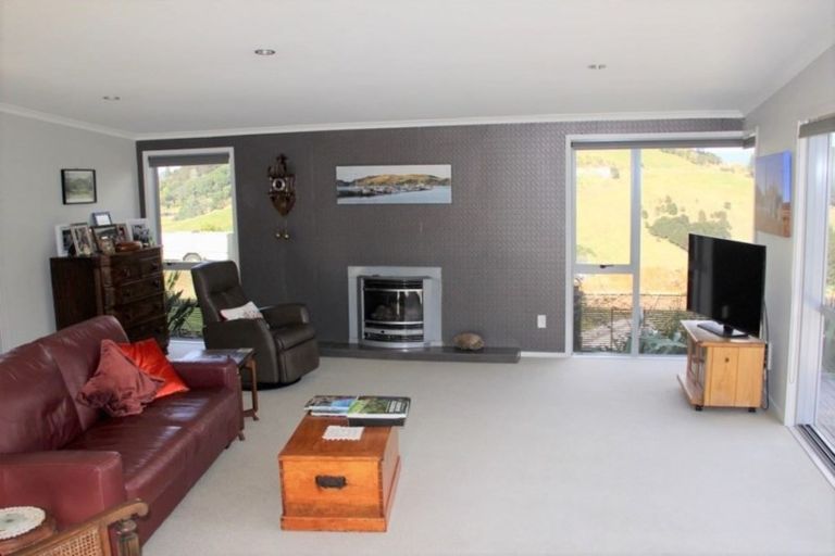 Photo of property in 9 Ohuka Place, Whitianga, 3510