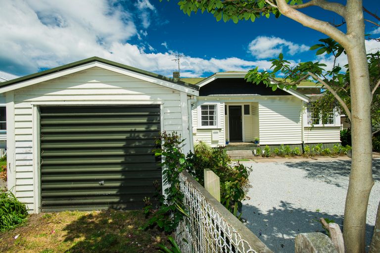 Photo of property in 121 Iranui Road, Inner Kaiti, Gisborne, 4010