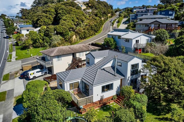 Photo of property in 51a Omapere Street, Whitby, Porirua, 5024
