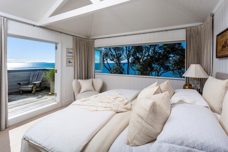 Photo of property in 24 Hamana Street, Narrow Neck, Auckland, 0622