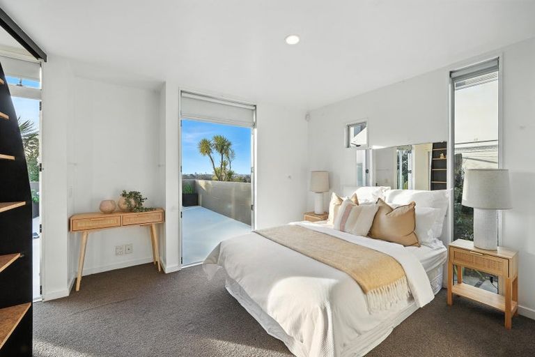 Photo of property in 23 Overdale Drive, Cashmere, Christchurch, 8022