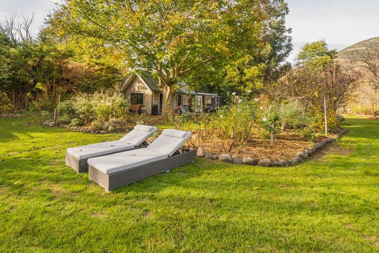 Photo of property in 72 Western Valley Road, Little River, 7591