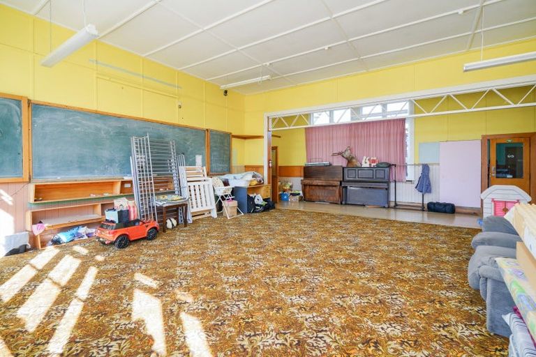 Photo of property in 63 Hastings Street, Ohai, 9635