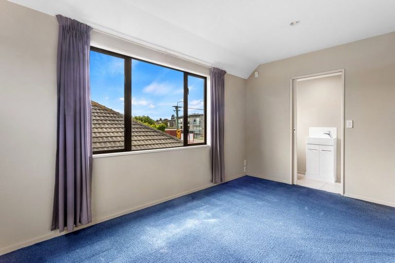 Photo of property in 2/67 Brockworth Place, Riccarton, Christchurch, 8011