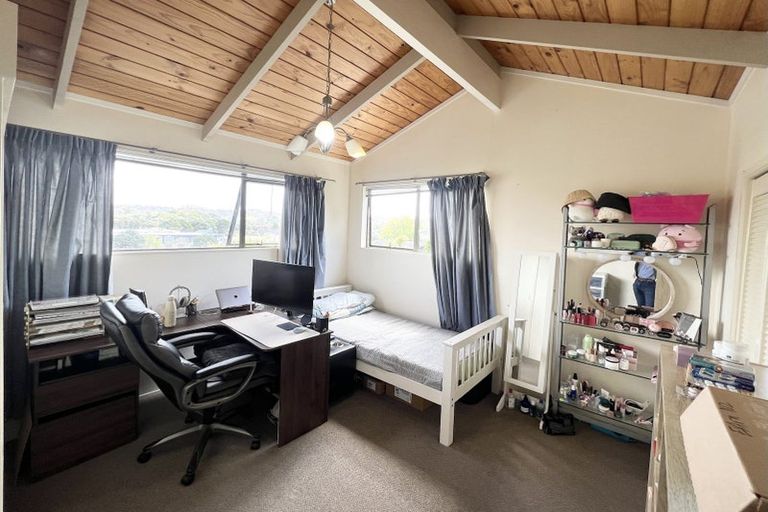 Photo of property in 54 Kennedy Avenue, Forrest Hill, Auckland, 0620