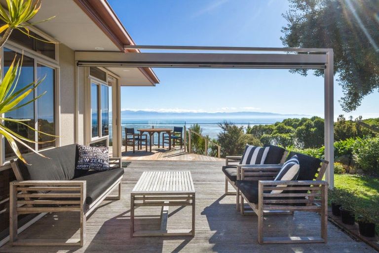 Photo of property in 5 Cape View, Atawhai, Nelson, 7010