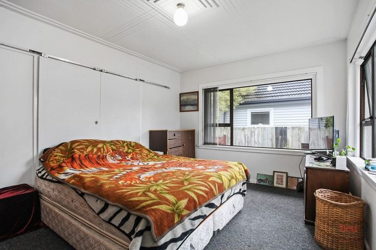 Photo of property in 16 Kerrs Road, Linwood, Christchurch, 8062