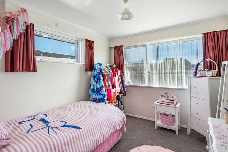 Photo of property in 77 Domett Street, Westport, 7825