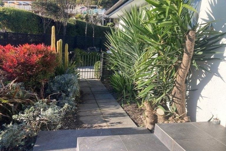 Photo of property in 33 Augusta Street, Redcliffs, Christchurch, 8081