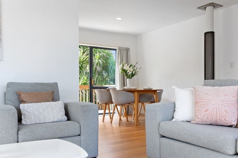 Photo of property in 25 Lucerne Place, Welcome Bay, Tauranga, 3112