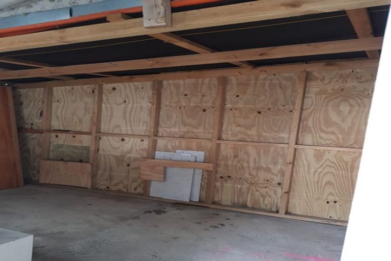 Photo of property in 23 Great North Road, Waipawa, 4210