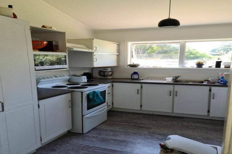 Photo of property in 9 Rewarewa Street, Owhata, Rotorua, 3010