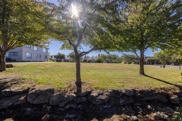 Photo of property in 22 Hyland Street, Wanaka, 9305