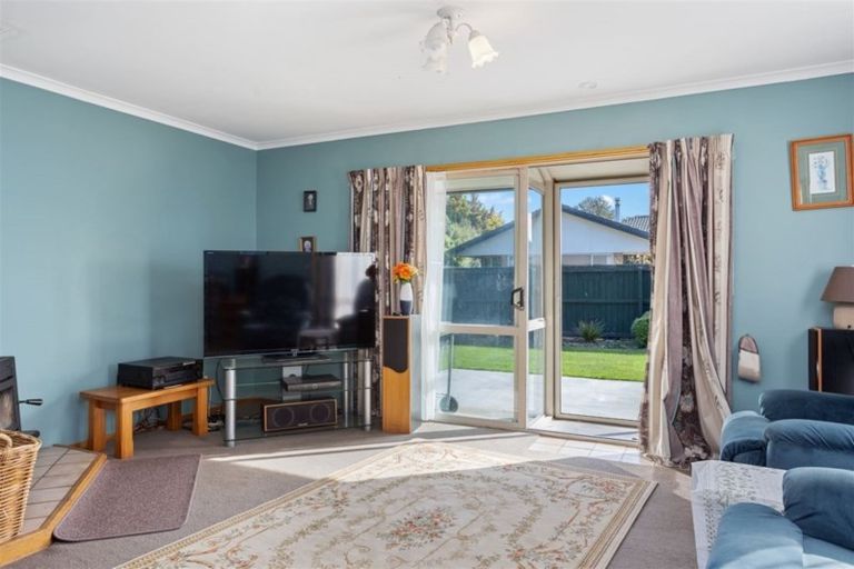 Photo of property in 19 Parsonage Road, Woodend, 7610