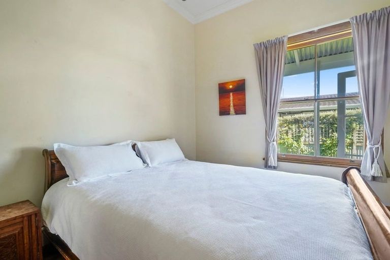 Photo of property in 23a Dublin Street, Martinborough, 5711