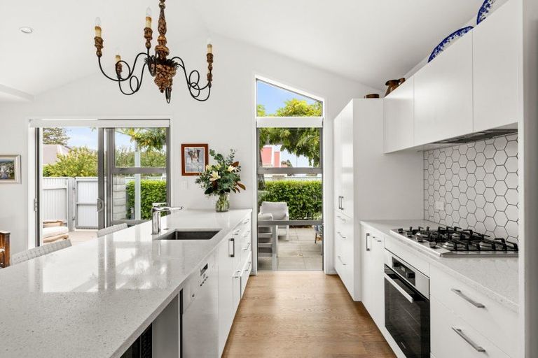 Photo of property in 53 Waghorne Street, Ahuriri, Napier, 4110