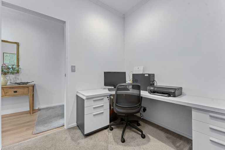 Photo of property in 5 Sophia Place, Karaka, Papakura, 2113