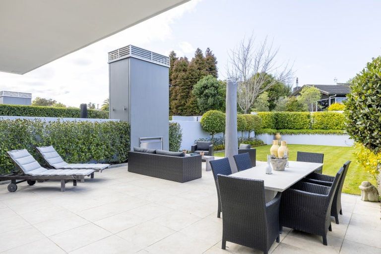 Photo of property in 110 Lake Terrace, Taupo, 3330
