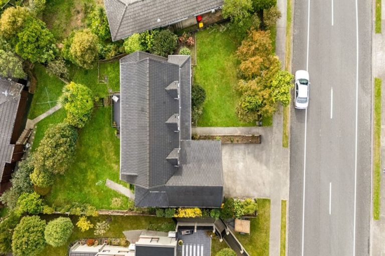 Photo of property in 64 Woodman Drive, Tawa, Wellington, 5028
