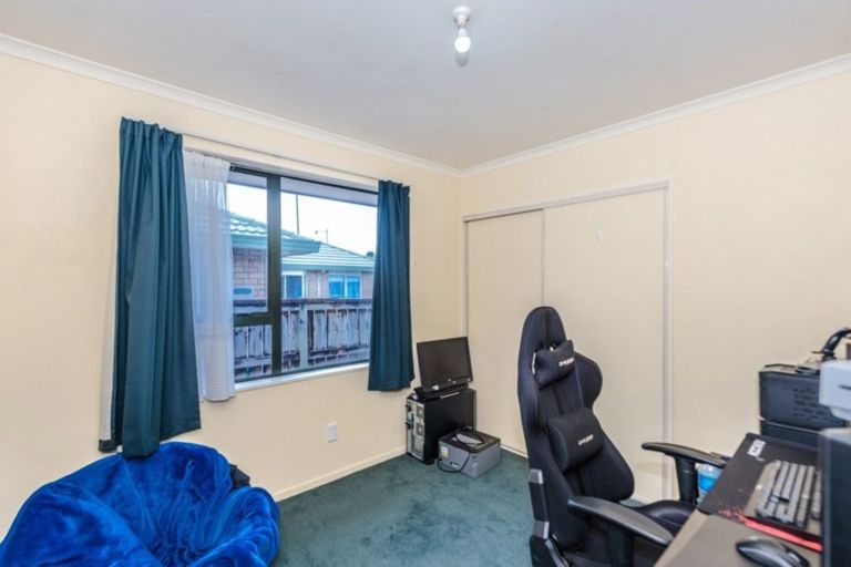 Photo of property in 19 Farnborough Drive, Nawton, Hamilton, 3200