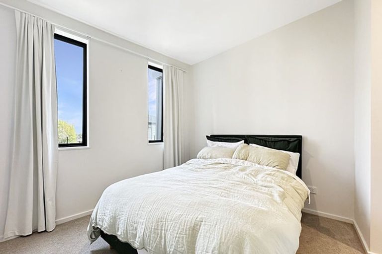 Photo of property in 21 Comer Street, Halswell, Christchurch, 8025