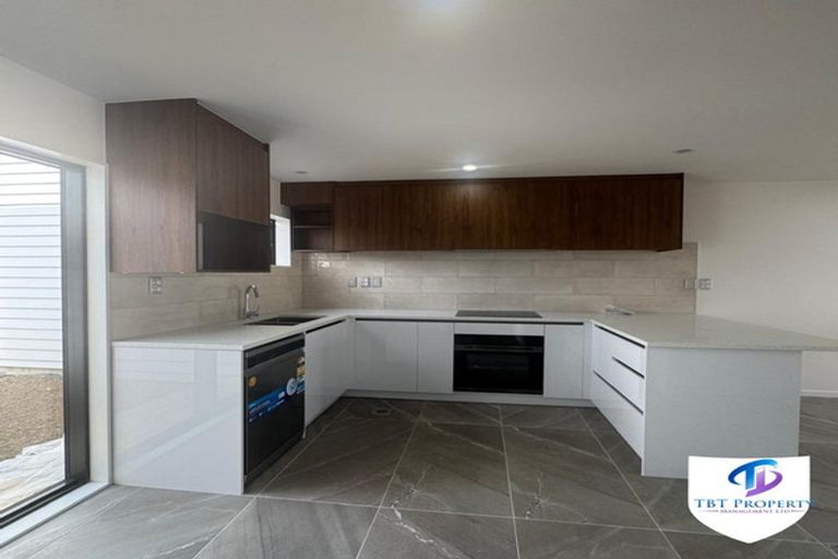 Photo of property in 14 Jenkins Place, Manurewa East, Auckland, 2102