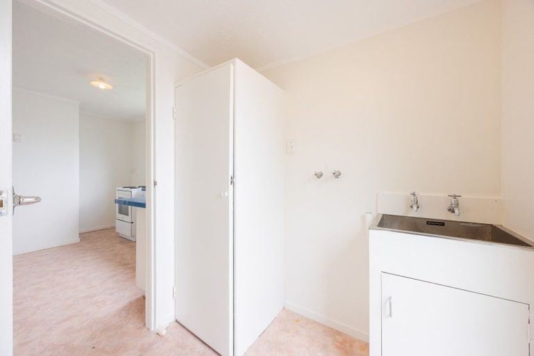 Photo of property in 55 Waverley Street, Waipawa, 4210