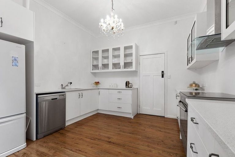 Photo of property in 57 Beach Road, Pahurehure, Papakura, 2113