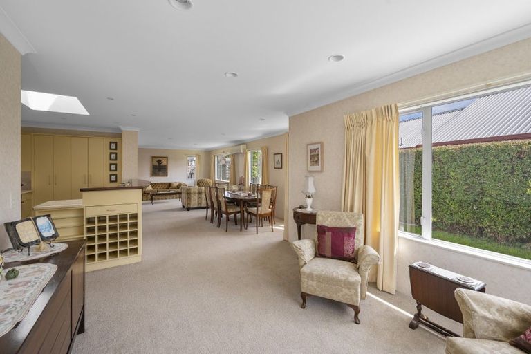 Photo of property in 7a Golding Road, Taradale, Napier, 4112