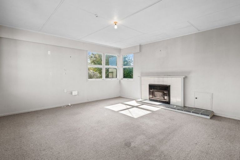 Photo of property in 10 Mahupuku Street, Greytown, 5712