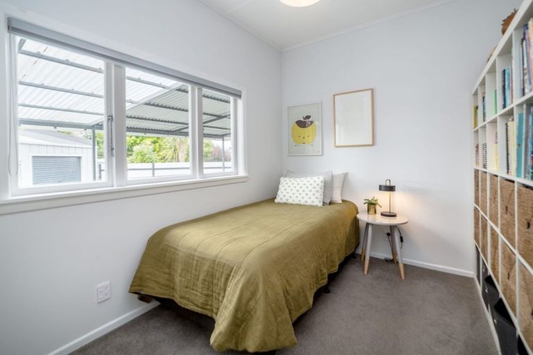 Photo of property in 19 Humphries Street, Greytown, 5712