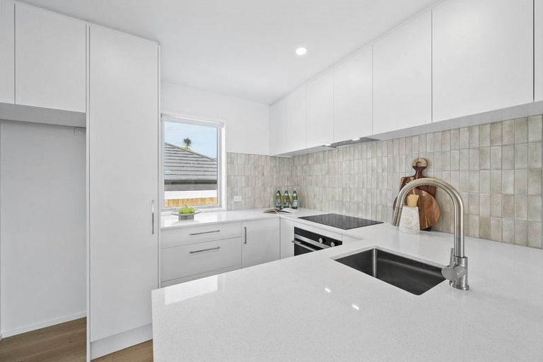 Photo of property in 16c Bass Street, Woolston, Christchurch, 8062