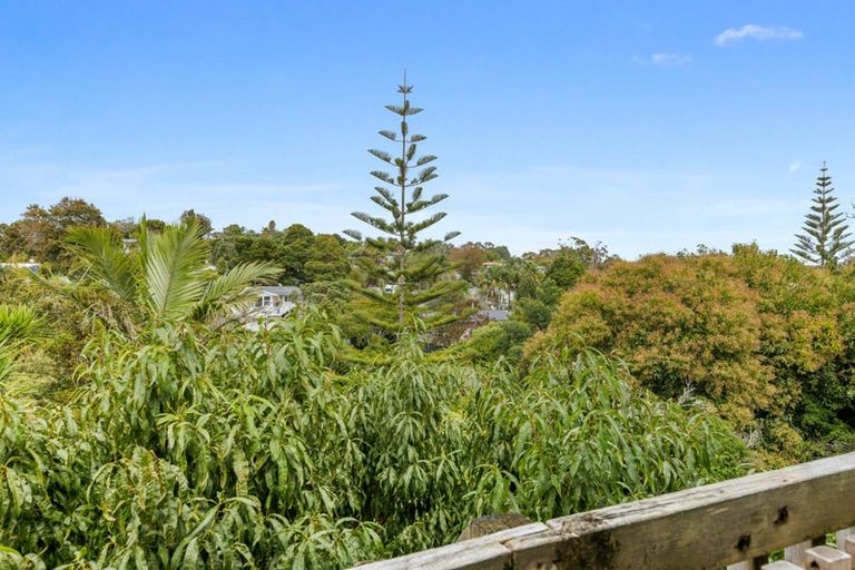 Photo of property in 2/18 Glamorgan Drive, Torbay, Auckland, 0630