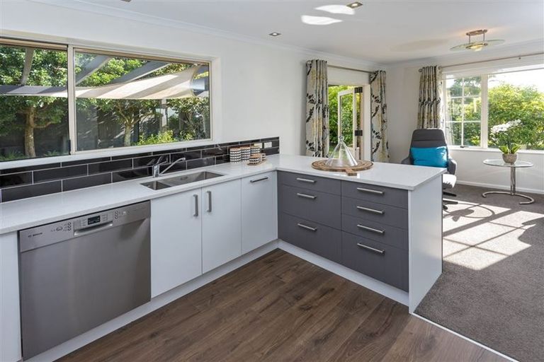 Photo of property in 80 Moyrus Crescent, East Tamaki Heights, Auckland, 2016