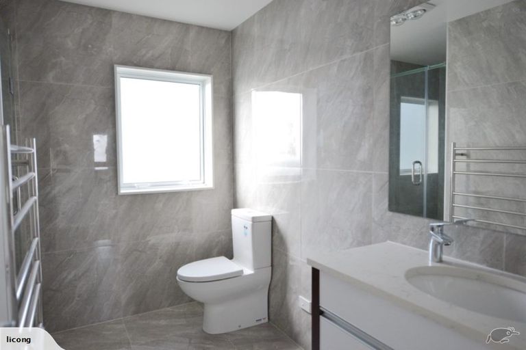 Photo of property in 94 Pohutukawa Parade, Riverhead, 0820