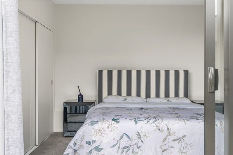 Photo of property in 14 Horokaka Street, Massey, 0614