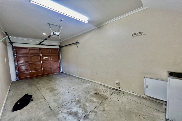 Photo of property in Tuscany Towers, 85/1 Ambrico Place, New Lynn, Auckland, 0600