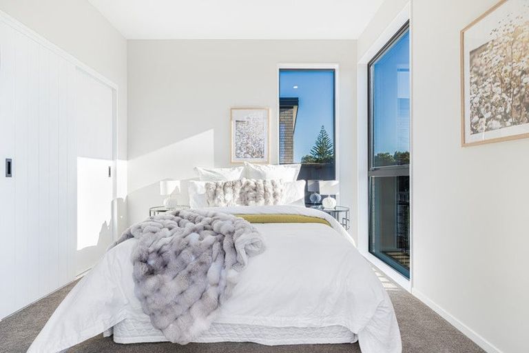 Photo of property in 30 Paretao Street, Massey, 0614