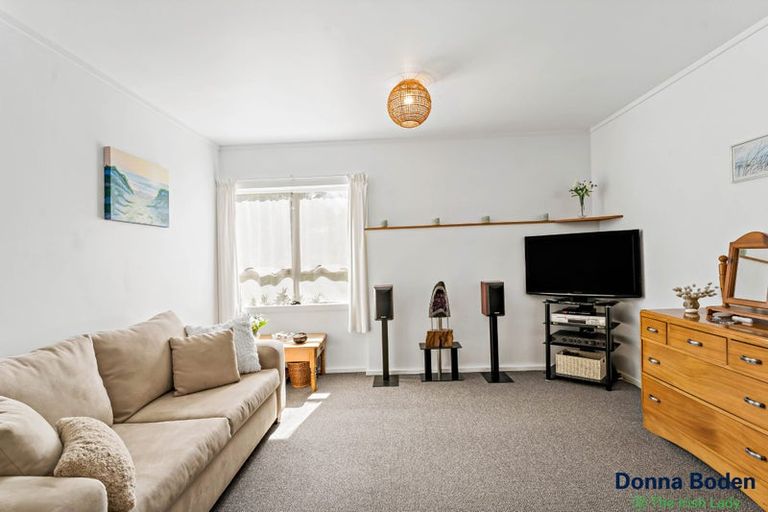Photo of property in 12 Station Road, Pukekohe, 2120