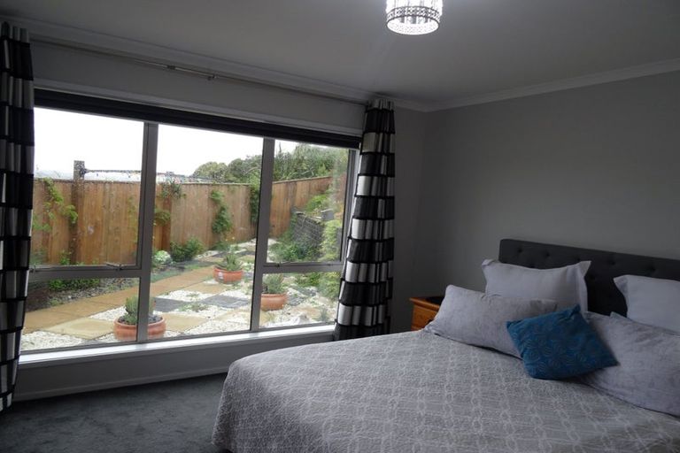 Photo of property in 16 Foxham Terrace, Churton Park, Wellington, 6037