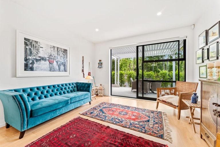 Photo of property in 35 Sidwell Road, Wainui, 0932