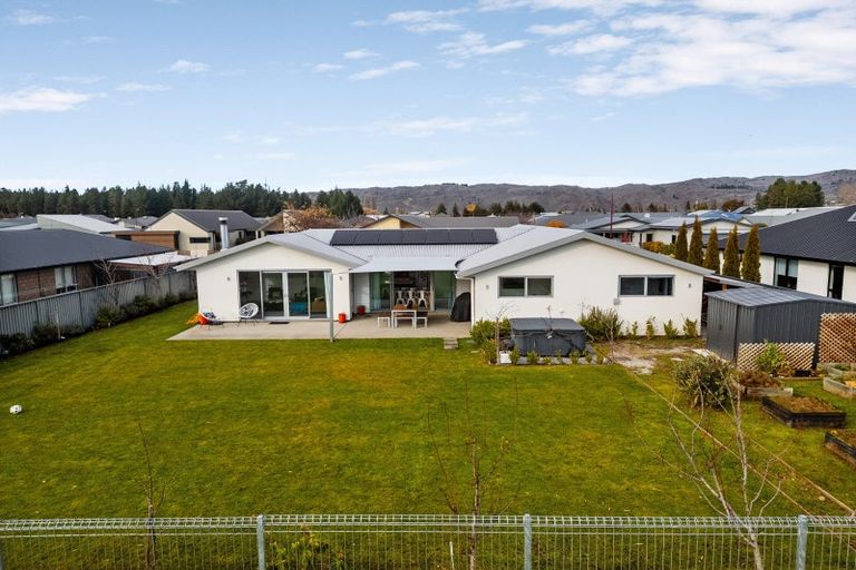 Photo of property in 16 Briar Crescent, Alexandra, 9320