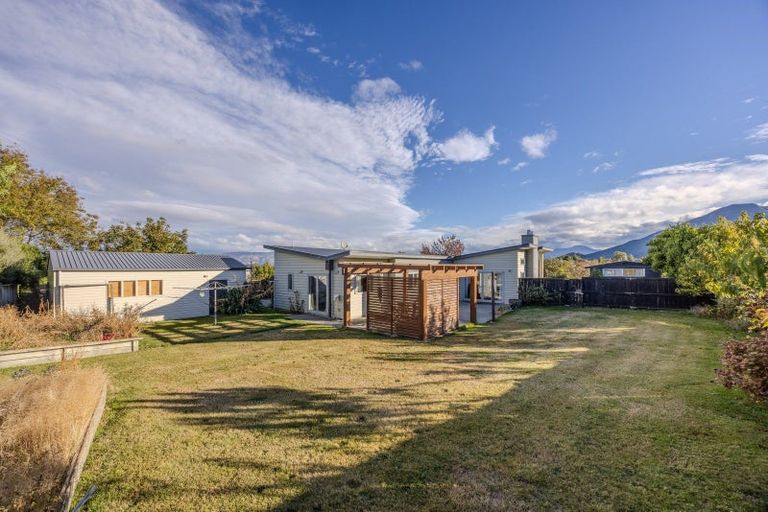 Photo of property in 7 Ellie Place, Lake Hawea, Wanaka, 9382