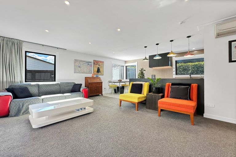 Photo of property in 11 Gibbs Place, Kinloch, Taupo, 3377