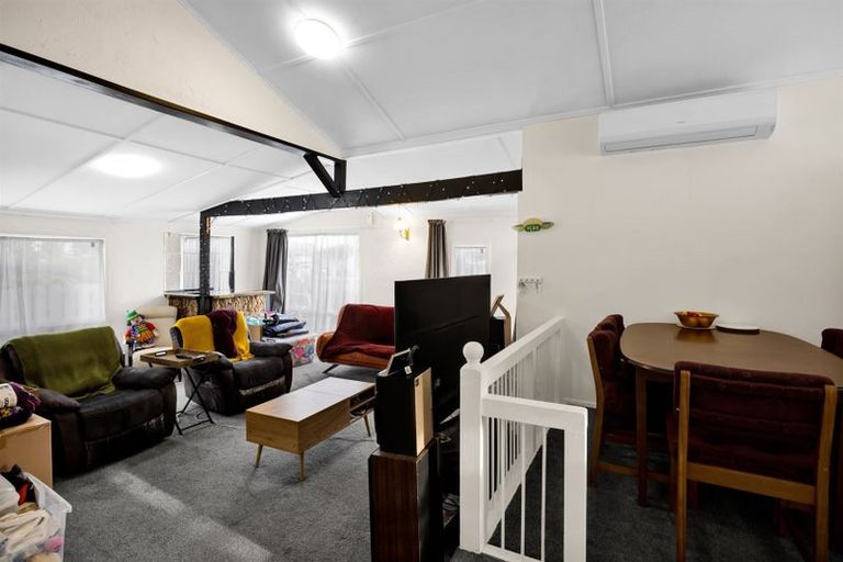 Photo of property in 45 Iredale Road, Hawera, 4610