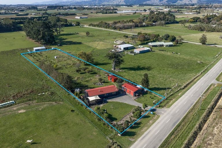Photo of property in 88 Buller Road, Levin, 5510