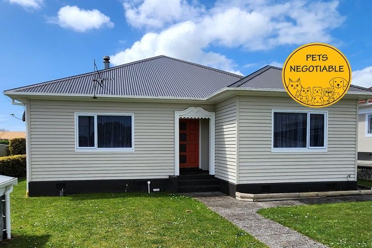 Photo of property in 107 Brooklands Road, Brooklands, New Plymouth, 4310
